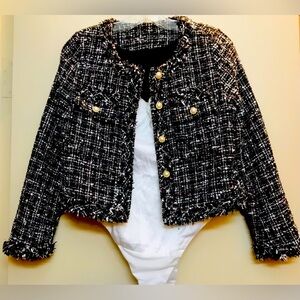 Gorgeous Tweed Cropped Blazer With Faux Pearl Buttons